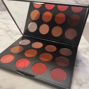 MAC eye shadow pallet